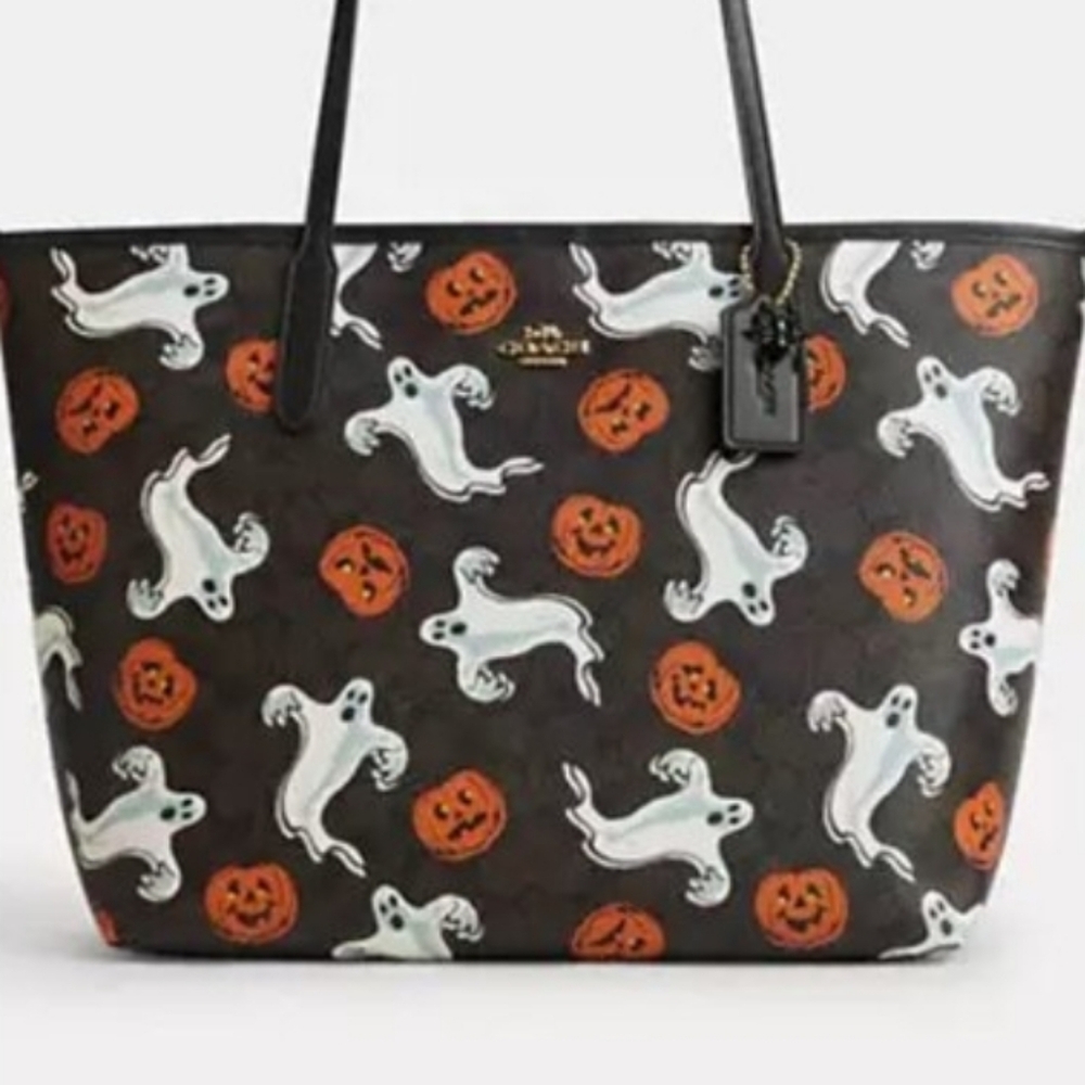 NEW Coach Halloween City Tote Bag CCE69 Signature Ghost Pumpkins Spider Charm - Picture 3 of 11